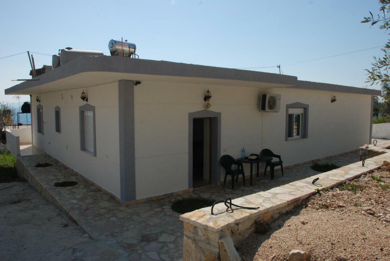 Rama Apartments Sarandë エクステリア 写真
