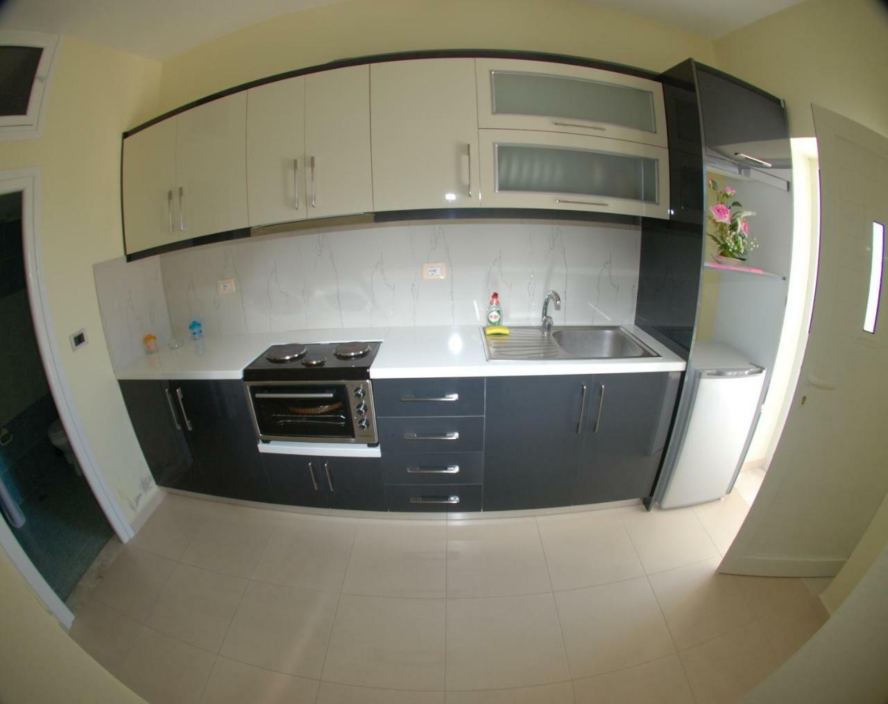 Rama Apartments Sarandë エクステリア 写真